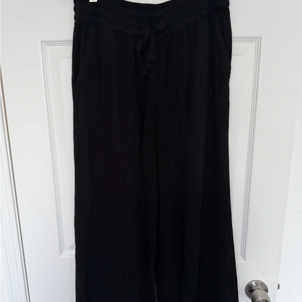 ME+EM Black Set - Ruffled Sleeve Blouse & Matching Pants - Picture 6 of 8